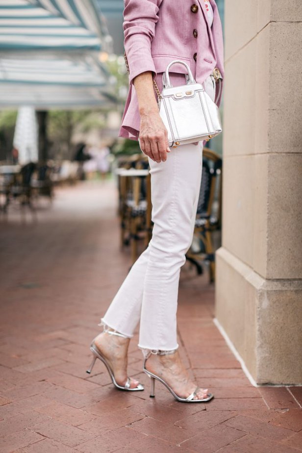 woman's white pants closer look for Summer Go-To Outfit