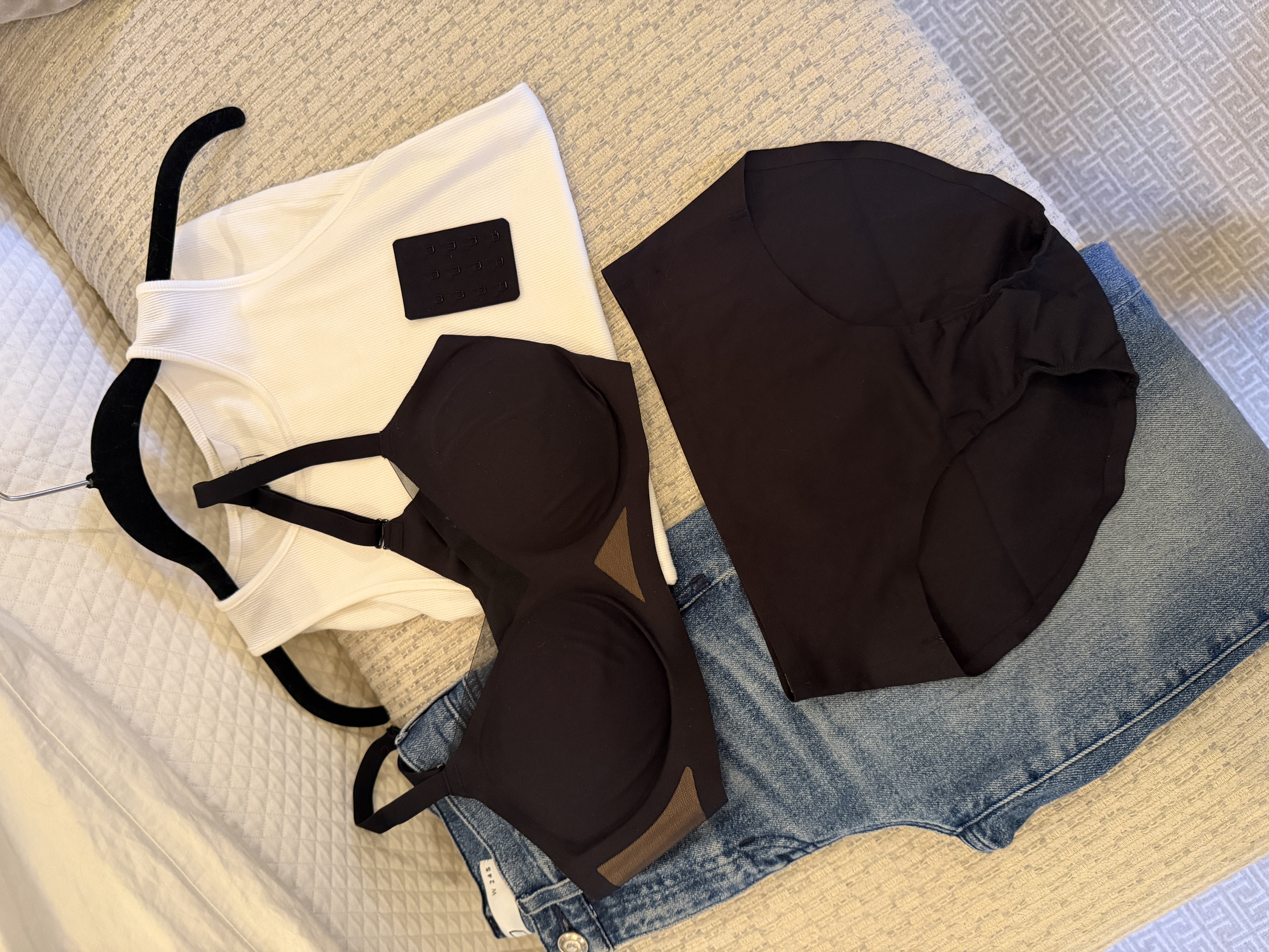 THE WIRE-FREE BRA I’VE BEEN SEARCHING FOR (And Why It Finally Works)